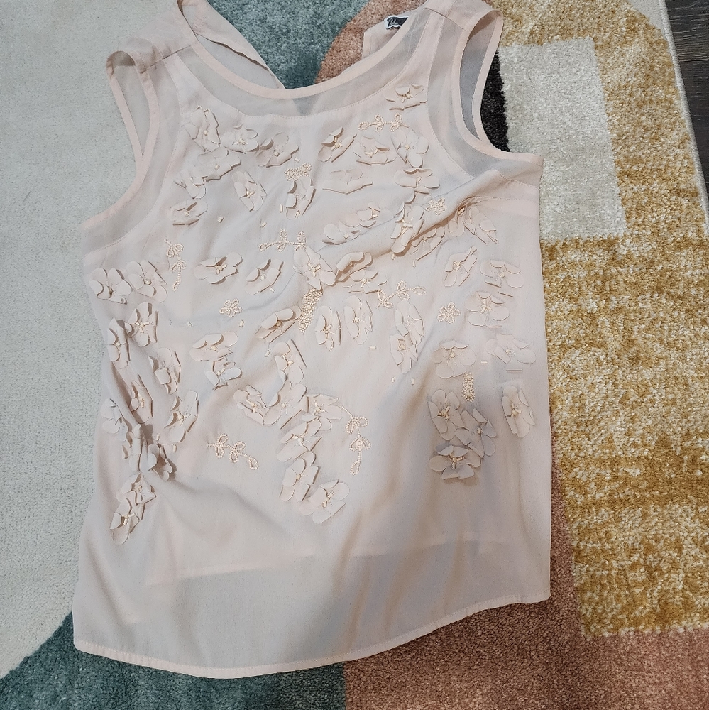 Sleeveless top